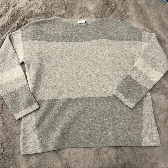 Vince Cashmere Blend Sweater - Picture 1 of 5